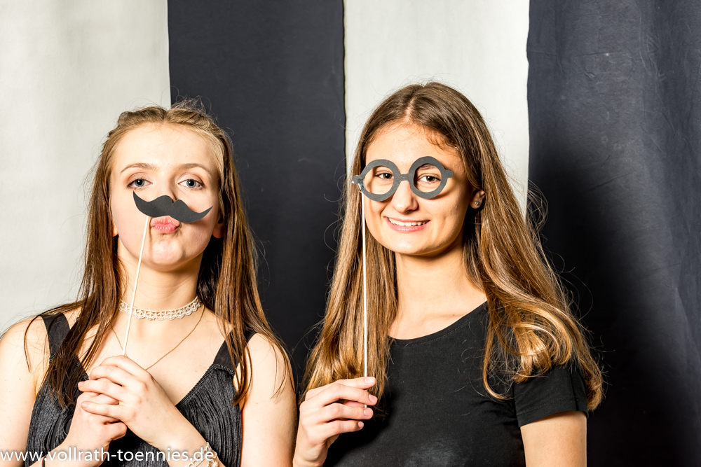 2020 02 01 Black & White Party 2410